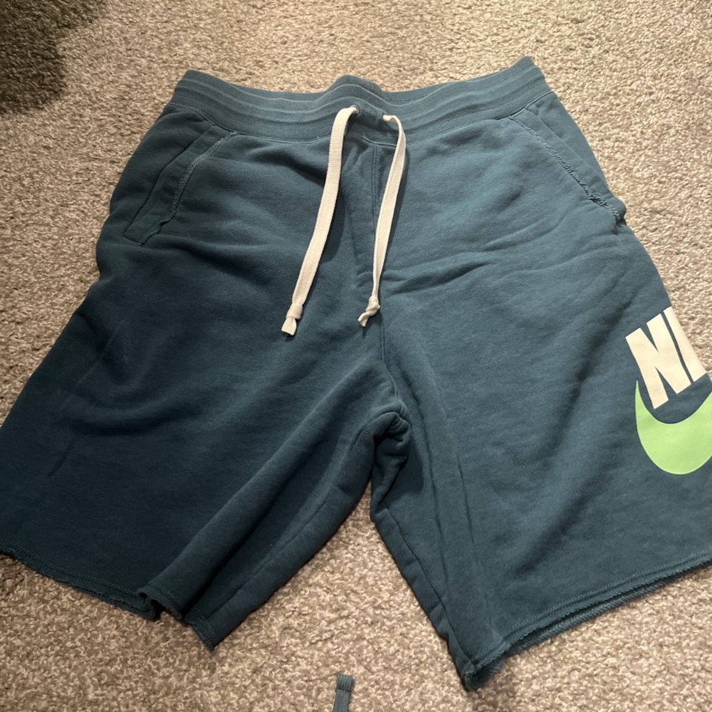 Nike men’s shorts